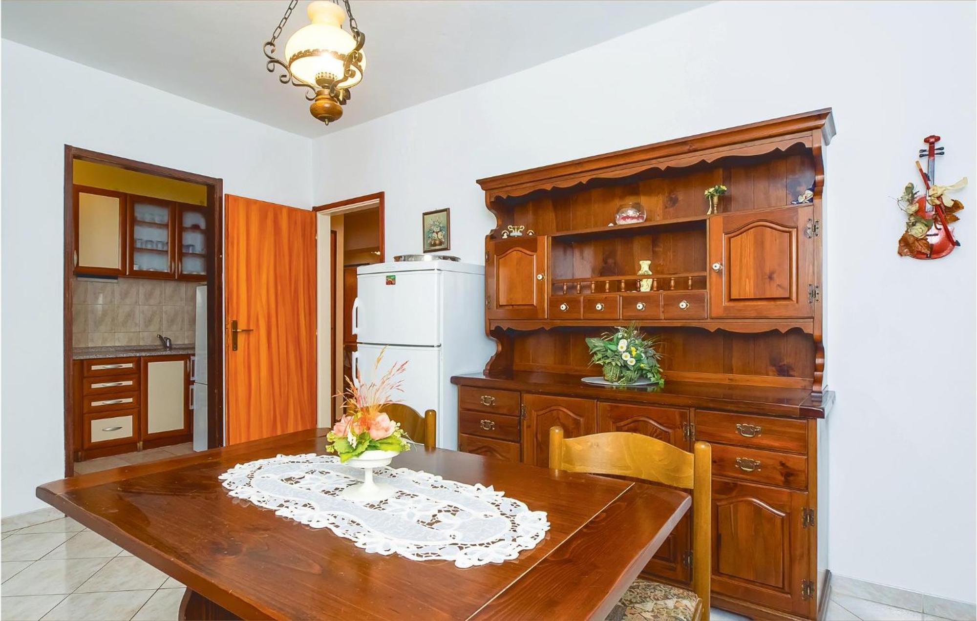 Beautiful Apartment In Omis With Wifi Luaran gambar