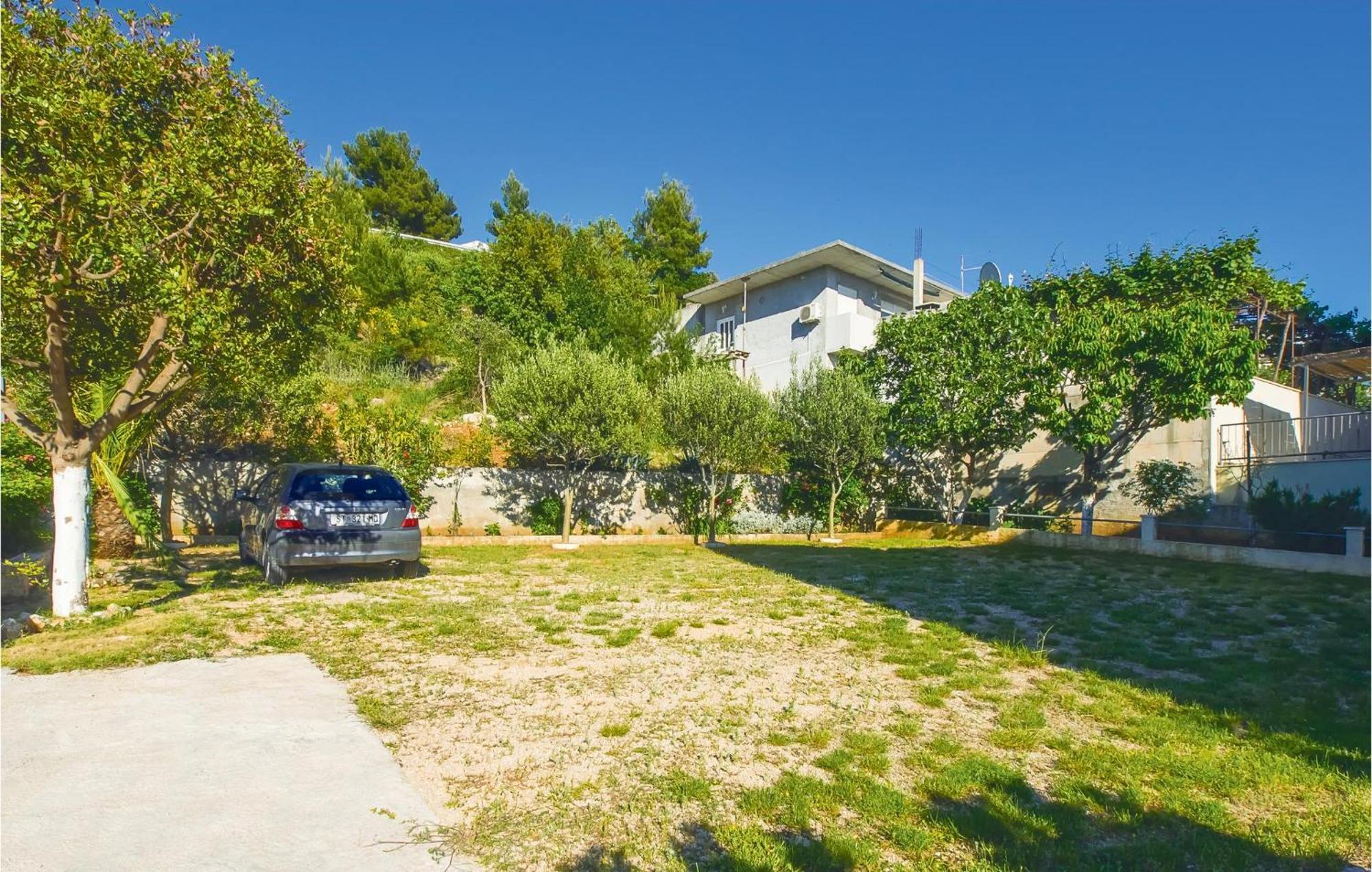 Beautiful Apartment In Omis With Wifi Luaran gambar