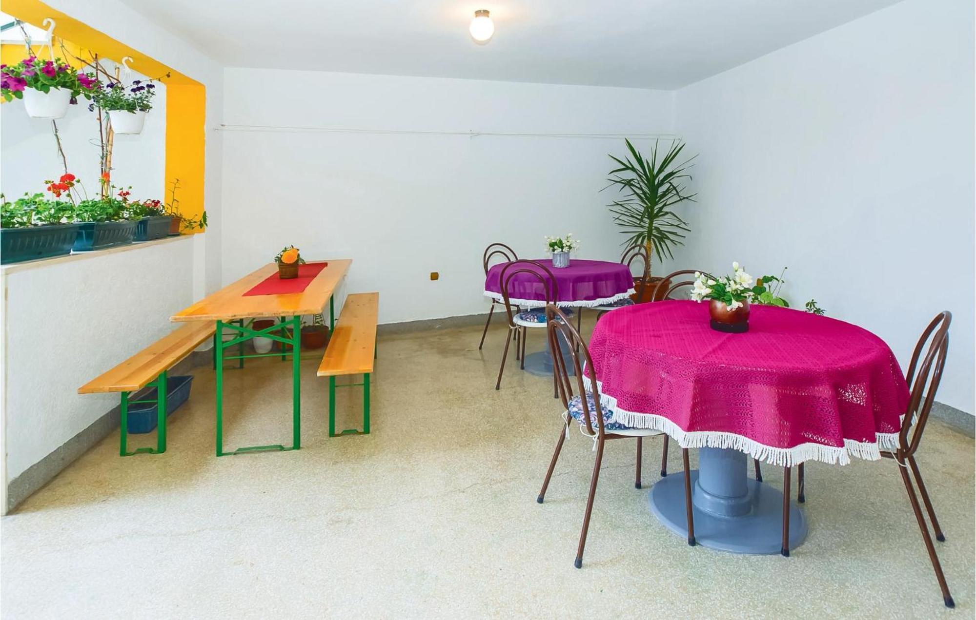 Beautiful Apartment In Omis With Wifi Luaran gambar
